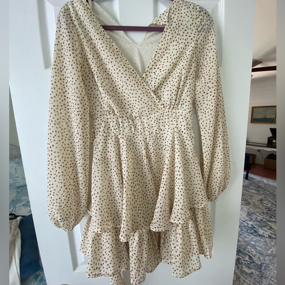 JAPNA cream/brown puff sleeve wrap dress size small